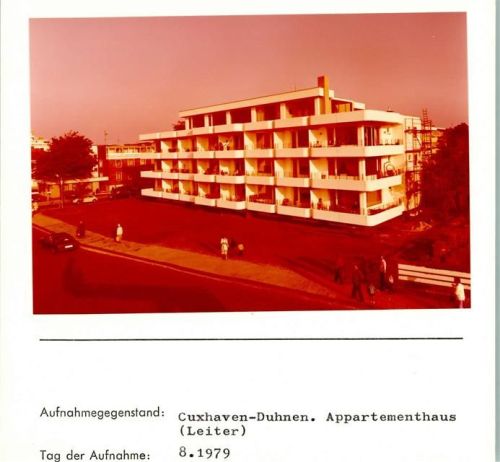 Duhnen App.- Haus Foto montiert auf Karton