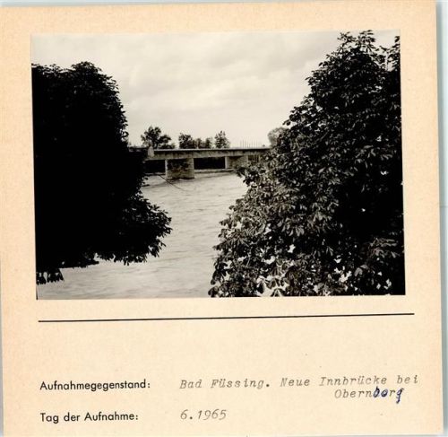 Bad Füssing Neue Innbrücke bei Obernberg Foto montiert auf Karton
