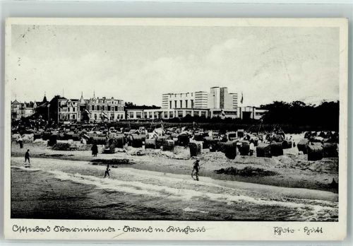 Warnemünde Strand mit Kurhaus