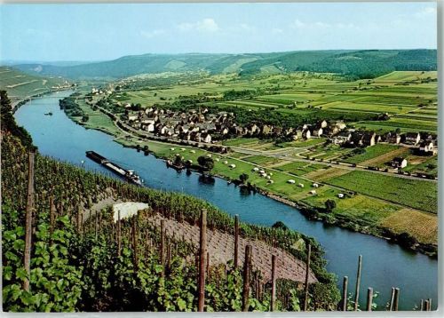 Erden Rückseite mit Abschürfungen bzw Kleberesten