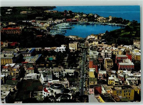 Ischia Porto Fliegeraufnahme