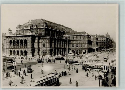 Wien Oper u. Einblick in die Kärntnerstraße Omnibus Straßenbahn Oldtimer Litfaßsäule