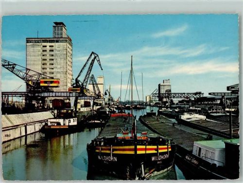 Stuttgart Neckarhafen Frachtschiff Wildhorn Basel