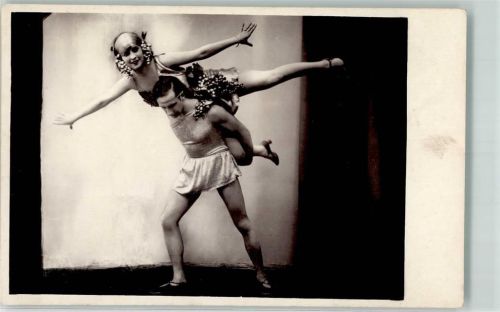 1925 - 1930 Akrobaten Dance Bachanade