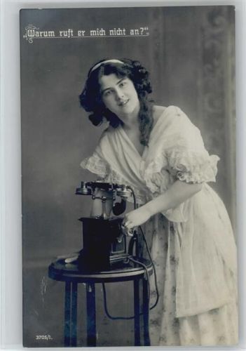 Warum ruft er nicht an 1916 - Serie 3705-1 Foto AK