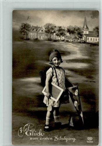 1927 Erster Schulgang, Mädchen mit großer Schultüte und einer Schiefertafel, Rechenschieber Foto AK