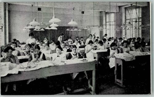 Wien Wiener Frauen-Erwerb-Verein Frauengewerbeschule für Weißnähen und Kleidermachen 1. Klasse