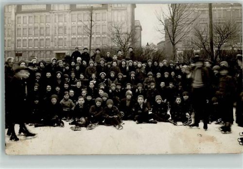 Wien 1916 Gruppenfoto Mellenschule handschriftlich