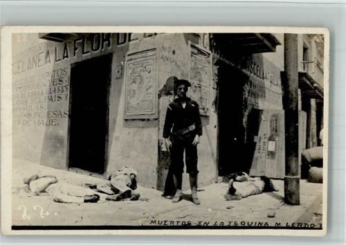 1916 Mexico Muertos en La Esquina M. Lerdo 1 Foto AK Tote Gefallene a.d. Straßen