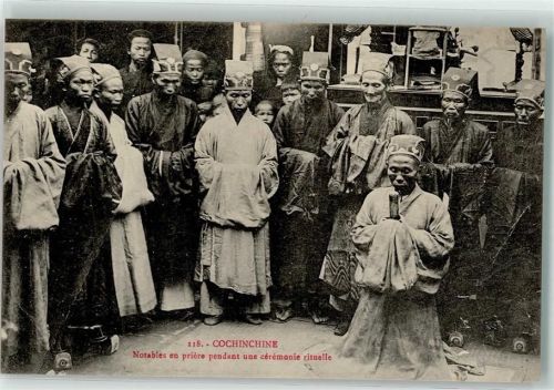 Cochinchine beten während der rituellen Zeremonie