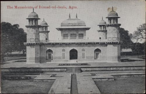 um 1920/30 Agra, das Mausoleum v. -Itimad-ud-daula-,Burge & Sons AKU1