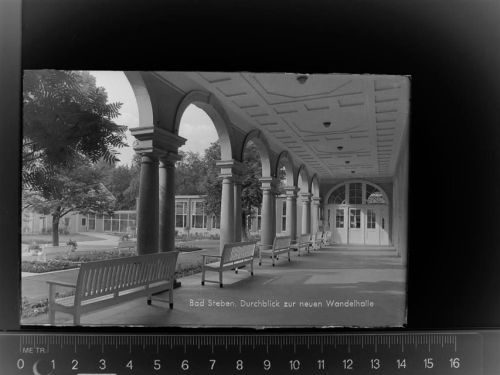 Bad Steben Blick zur neuen Wandelhalle