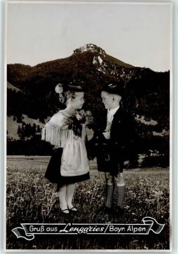 Lenggries Kinder Trachten