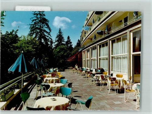 Bad Schwalbach Blaue Sonnenschirme