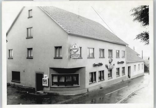 Winterscheid Gasthof zur Post Straße Baum