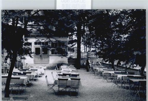 Köppern Foto Haus Baum Tisch Stuhl