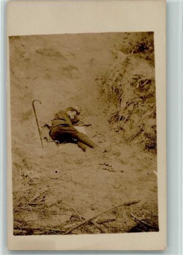 Mittagsschläfchen 1919 - Wandern