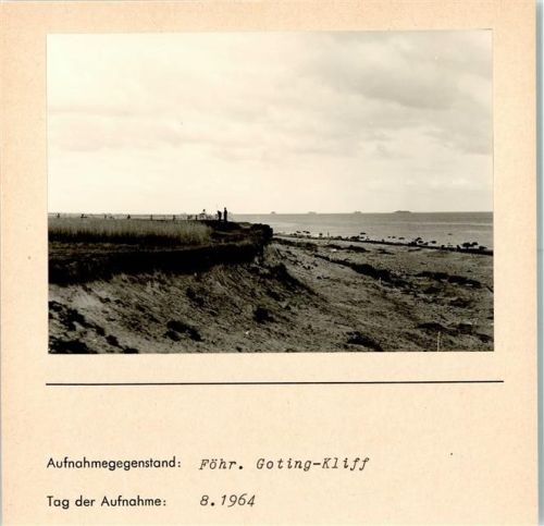 Goting Kliff Foto montiert auf Karton