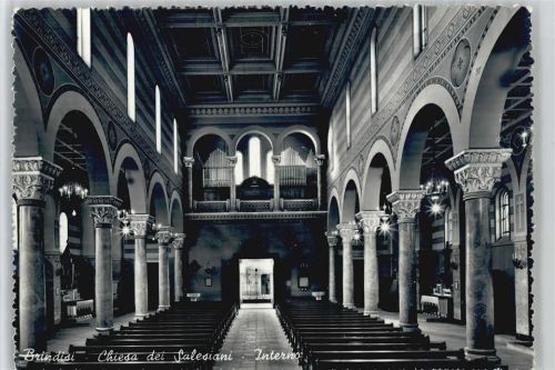 Salesiani Kirche Innenaufnahme