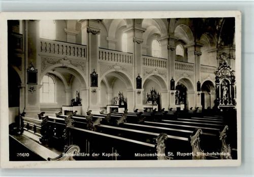 Bischofshofen Missionshaus St. Rupert Innenaufnahme Seitenaltäre der Kapelle