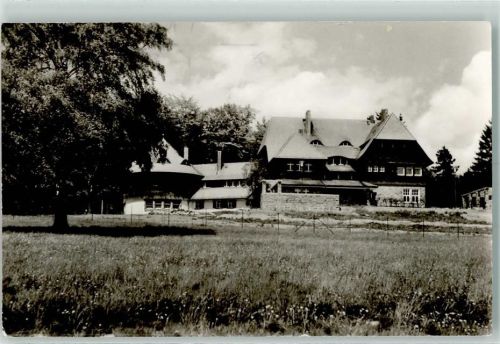 Königstein Haus Bethanien Rückseite mit Abschürfungen bzw Kleberesten