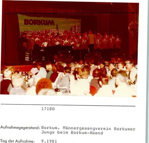 Borkum Großer Borkumabend Männergesangsverein Borkumer Jungs Foto montiert auf Karton