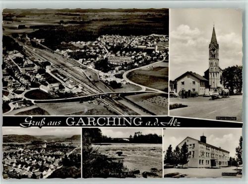 Garching Luftaufnahme Gesamtansicht Pfarrkirche Partie an der Alz Rathaus