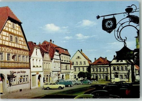 Ebern Marktplatz Autos Gasthaus Zum Hirschen Rückseite mit Abschürfungen bzw Kleberesten
