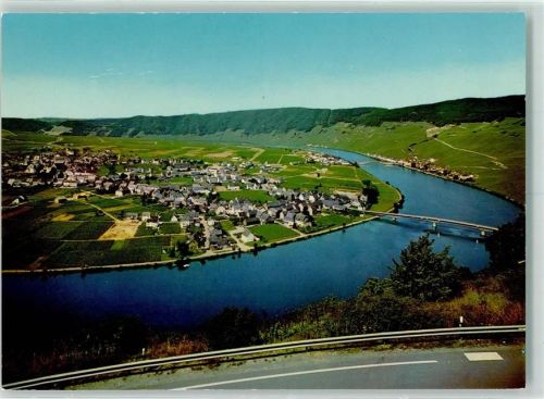 Piesport Rückseite mit Abschürfungen bzw Kleberesten
