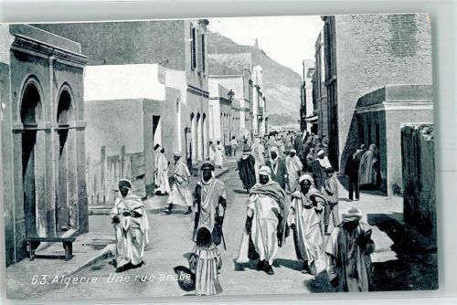 Alger Tracht Gasse