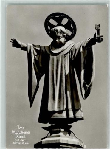 München Figur Münchner Kindl auf dem Rathausturm