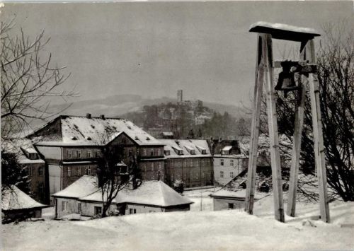 Königstein St-Albert-Internatsschule mit dem Glöcklein St. Barbara aus dem Glatzer Bergland Winteraufnahme Baustein