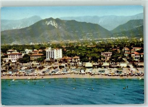 Marina di Massa Fliegeraufnahme