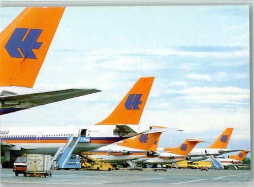 Hapag-Lloyd Flugzeuge auf dem Flughafen