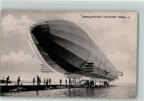 Modell 4 im Bodensee AK Zeppelin
