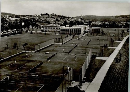 Lustnau Universitäts-Stadion mit Tennisplätzen