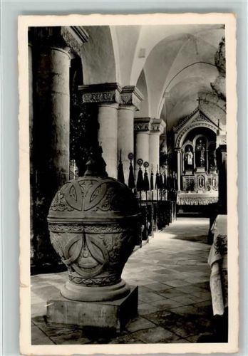 Altenstadt Alter Taufstein in der Basilika