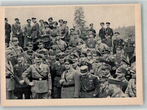 W8240 Berchtesgaden Hitler und Franz Seldte mit Stahlhelm Obergruppenführern SA + SS SS 1933