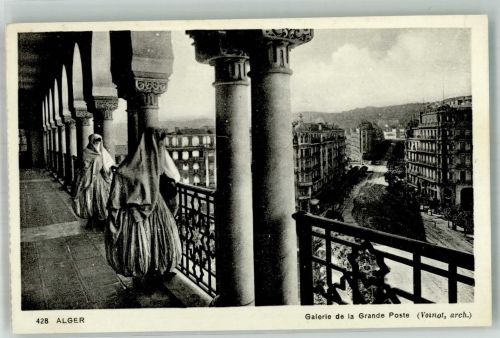 Alger Algier Foto AK Tracht Frauen Galerie de la Grande Poste