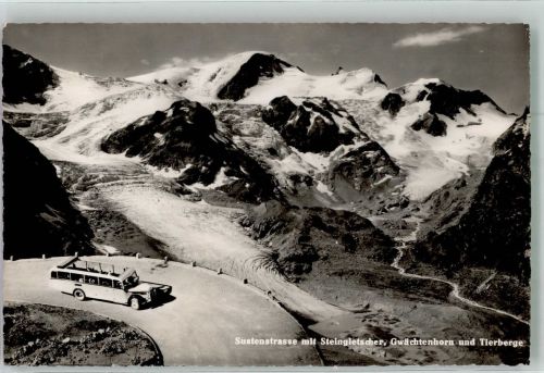 Sustenstraße mit Steingletscher Postbus