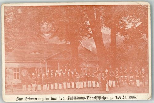 07570 O6518 Weida , Thür 1905 Gebrauchsspuren 325. Jubiläums-Vogelschiesen 1905 Gruppenfoto Schützenmitglieder in Paradeuniform Foto AK