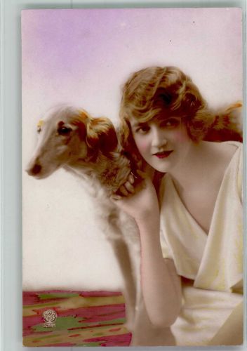 Junge blonde Frau mit einem Hund Verlag A. Noyer 2198 Windhund 1924