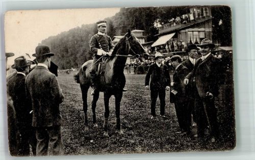 76473 W7557 Iffezheim Foto AK Iffezheimer Galopprennbahn General von Heyden-Linden