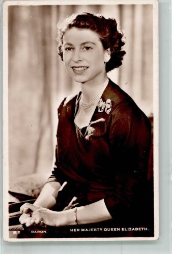 Die junge Königin Queen Elizabeth Adel England Foto AK