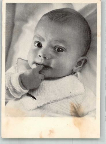 Bern Berne Portrait eines Babys Wohlfahrtskarte Kanton-bernisches Säuglings- und Mütterheim Fotograf Hans Steiner Hilfsorganisation Foto AK