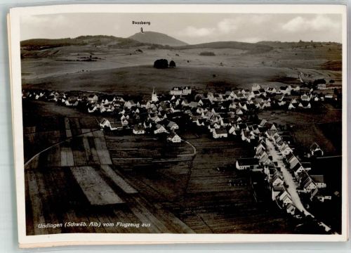 72820 W7419 Undingen 1933 FOTO KEINE AK Fliegeraufnahme des Ortes mit dem Rossberg Original aufmontierte Verlagsmusterkarte