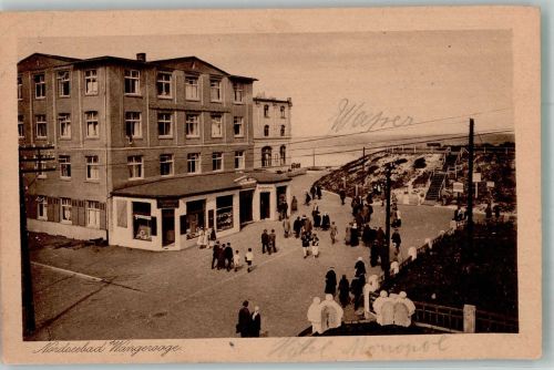 26486 W2946 Wangerooge , Nordseebad - Zedeliusstraße vor der runden Stranddüne