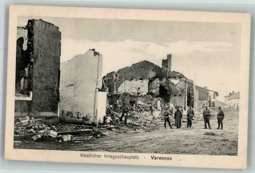55270 Varennes-en-Argonne 1915 Foto AK Feldpost WK I Gren.Landw.Regt. 100 Trümmer Soldaten Uniform