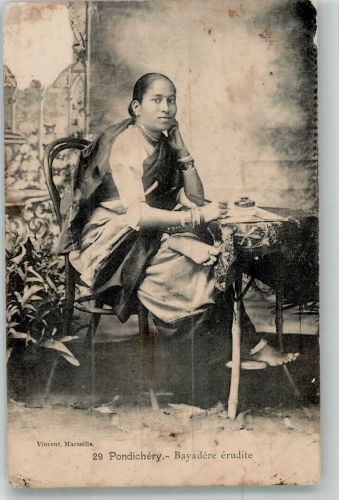 er Begriff bayadère (vom portugiesischen bailadeira ) wurde von Europäern, auch im französischen Kolonialgebiet Pondicherry, häufig verwendet, um indische Tempeltänzerinnen zu beschreibe Volkstypen / Brauchtum Indien 1903 Gebrauchsspuren