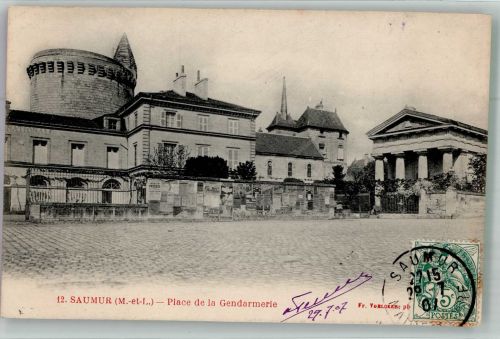 49400 Saumur 1907 Foto AK Place de la Gendamerie Marke bildseitig